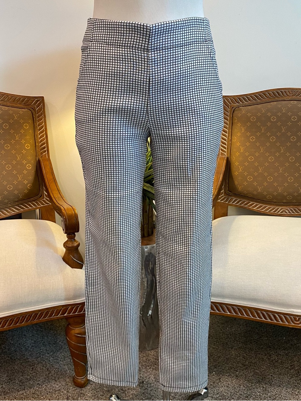 Max Studio Black & White Check Straight-Leg Trousers Elastic Waist Size Small